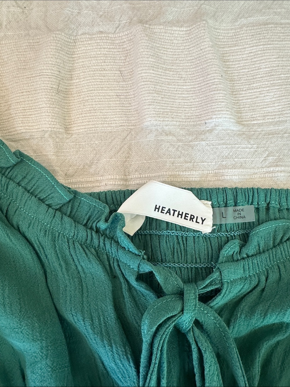 Tie-Front Sleeveless Tank Top in Green - Picture 2 of 6